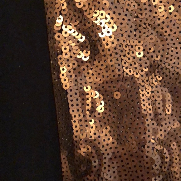 Skirt - Picture 2 of 6